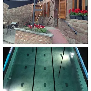 https://hostal-sant-marti.catalonia-hotels.com